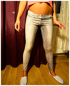 New model Erica debuts by pissing her gray jeggings