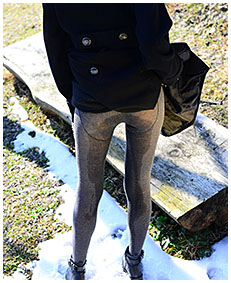 teen pisses gray tights on a orchard in winter 04
