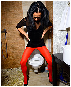wets pantyhose over the toilet 03