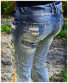 female desperation in torn jeans 02