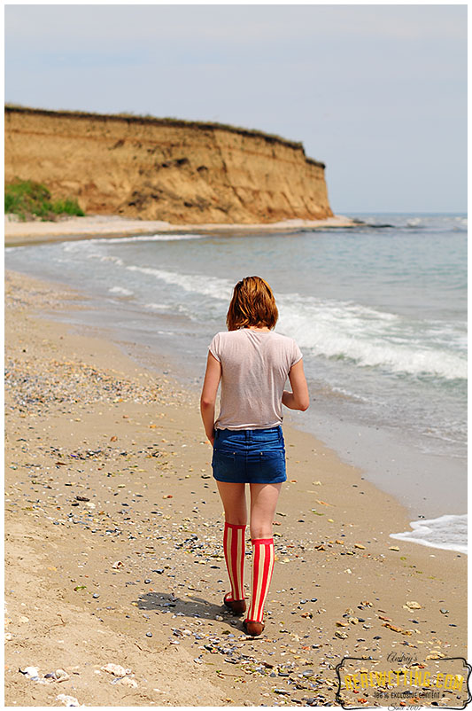 Deliberate wetting on the beach