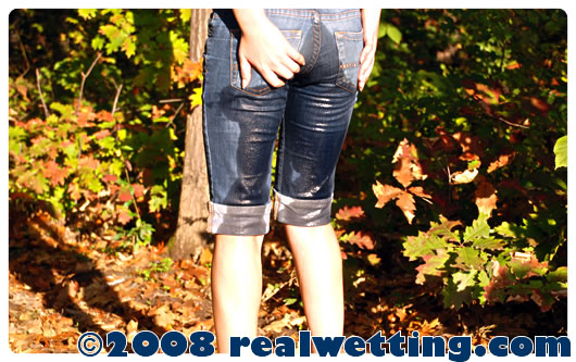 She is pissing her jeans desperate watersports