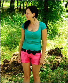 antonia wetting 00000043 shorts in public
