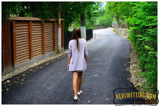 Beatrice takes a piss on the side of the road