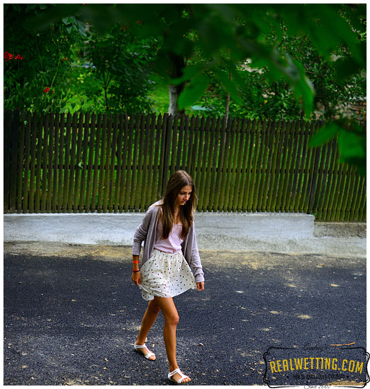 Beatrice takes a piss on the side of the road