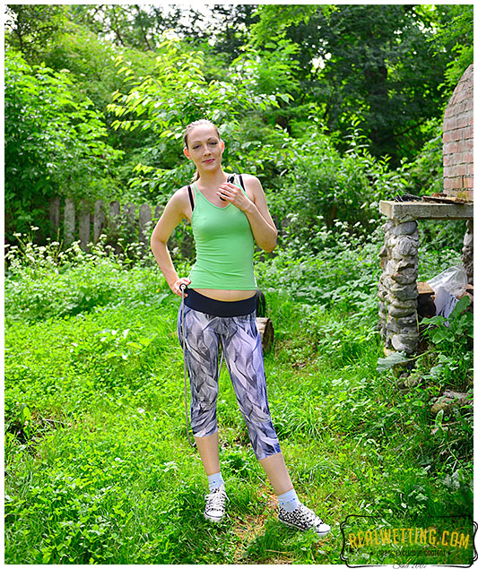 Claudia jumps rope wearing tights