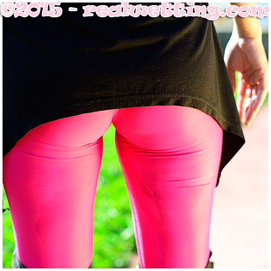 wetting pink tights while rollerblading female desperation afraid pissing wetting pee urine full bladders