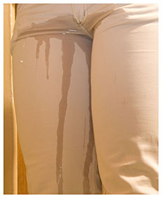 dominika wetting white jeans 012