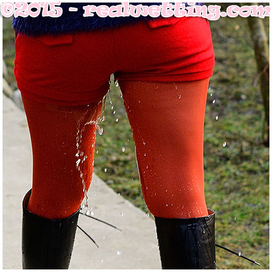 Gemma pisses her red pantyhose and boots desperate catwalk 03