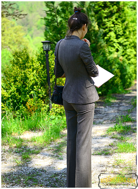 Natalie wets her office pants, desperate but no hurry