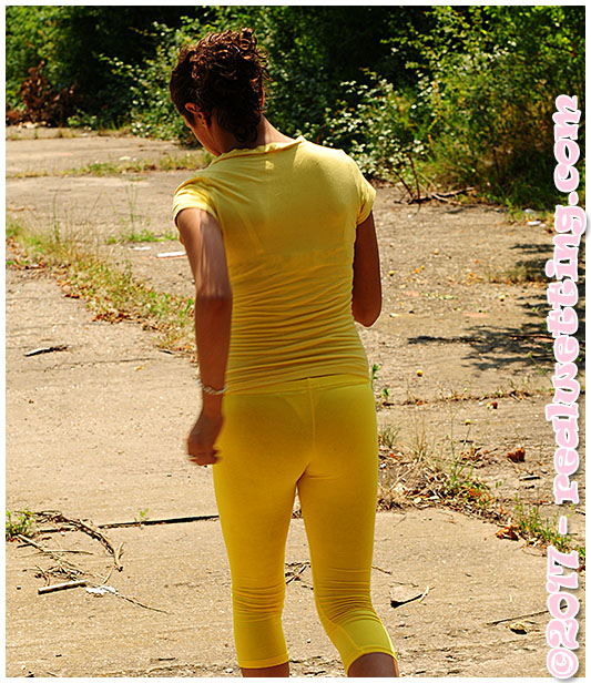 Yellow tights yellow liquid