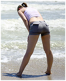 pissed shorts on the beach 01