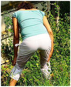 she wets her white pants desperate accident stalker running scared 00