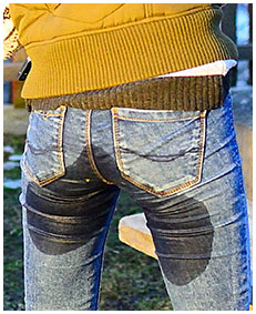 teen wets her jeans outside cold weather 04