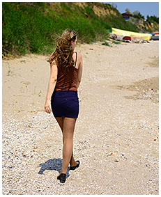 girl pees pantyhose at the beach peeing herself 02