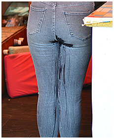 she pissed her jeans behind the counter 5