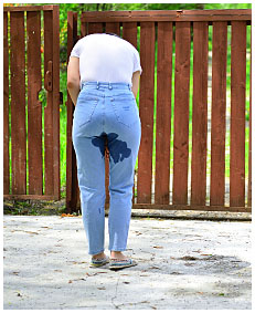 peeing in jeans 01