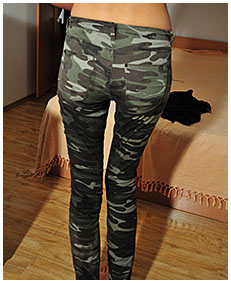 natalie pisses herself in camouflage pants wetting camouflage pants 01