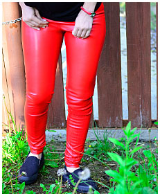 red leather pissed herself 03