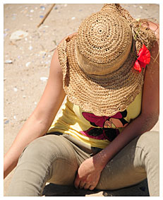 alice drunk on  the beach wetting herself pissing in tight jeans4