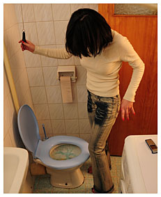 alice got too late to the toilet she filled her jeans with piss 7939