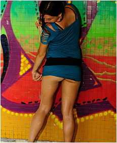 antonia pees in 017 her dress nylon