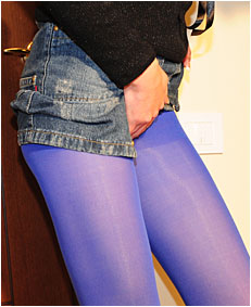 paula pisses blue pantyhose wets herself 02