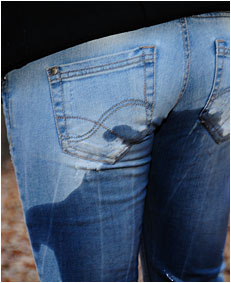 peeing jeans  00000064 friends
