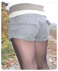 photos of girl wetting her pantyhose