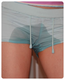 she pissed herself desperate to pee wetting her shorts