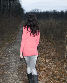 wetting jeans while walking in the park pissing her jeans 0047