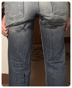 woman pissing her jeans drunk